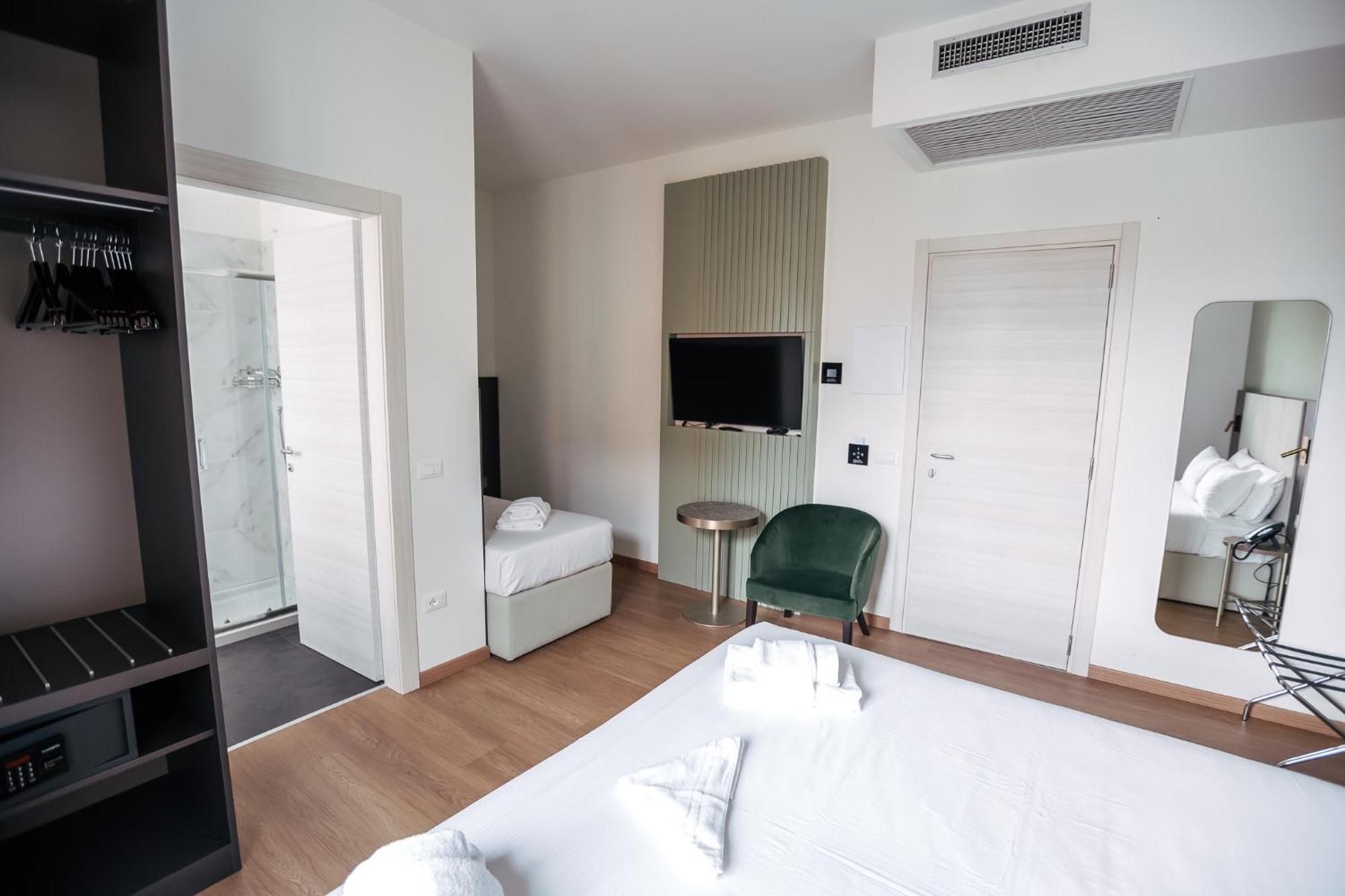 Hotel Arilica Peschiera del Garda Exterior photo